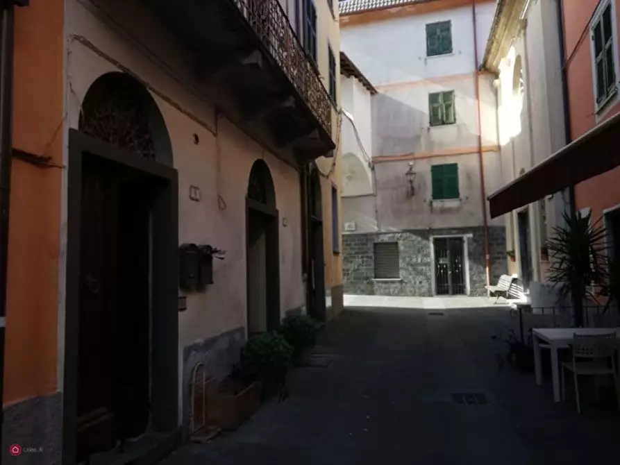 Immagine 17 di Appartamento in vendita  in Borgo San Bernardo 6 a Brugnato