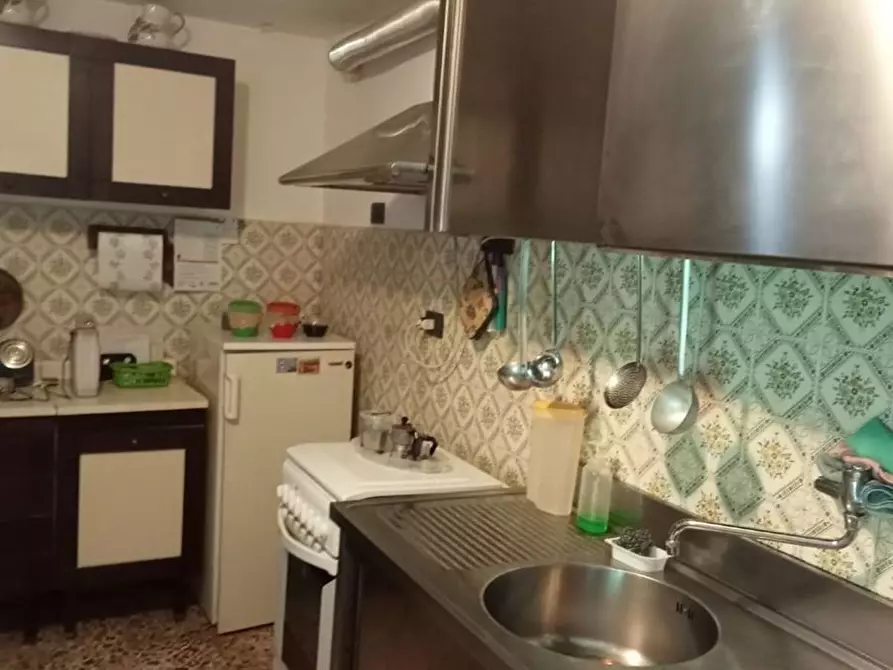 Immagine 13 di Appartamento in vendita  in Libertà 12 a Carro