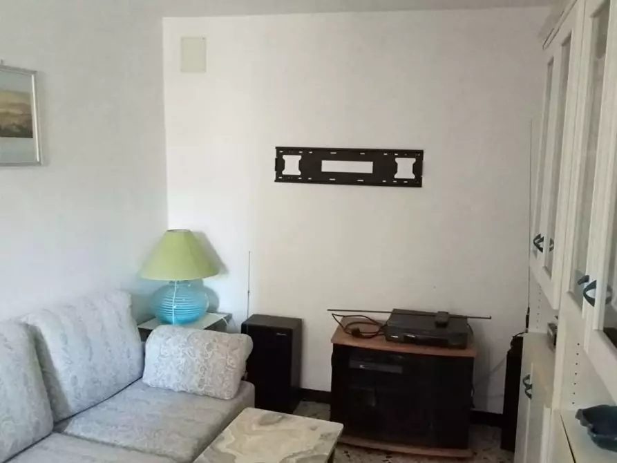 Immagine 6 di Appartamento in vendita  in Libertà 12 a Carro