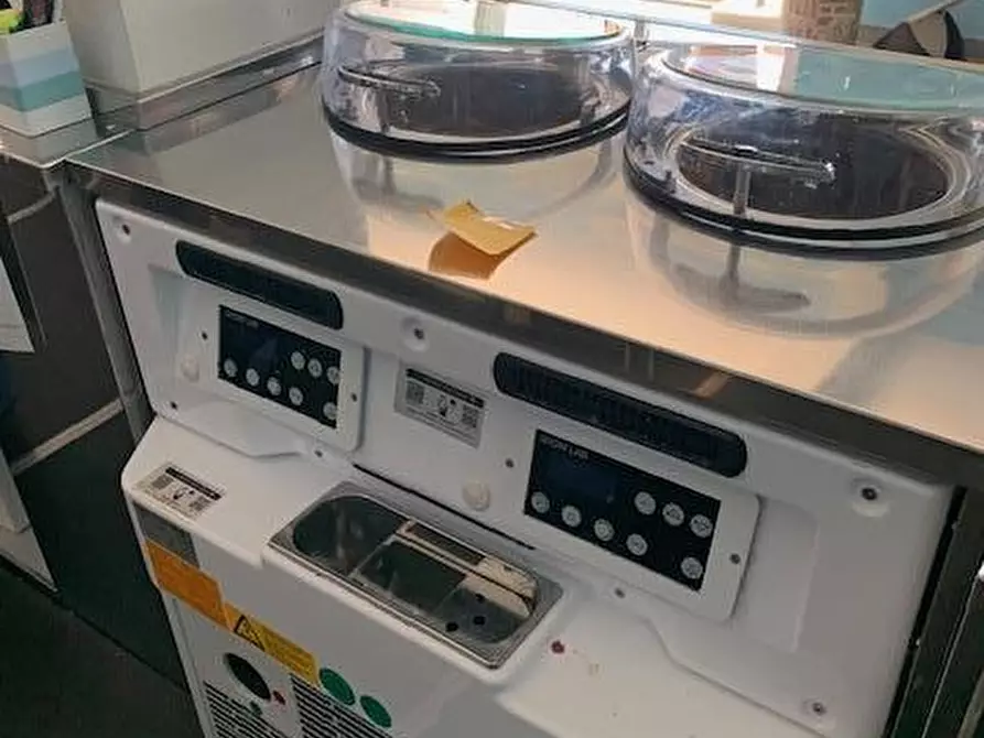 Immagine 13 di Attività commerciale in vendita  in via aurelia di ponente 48 a Cogoleto