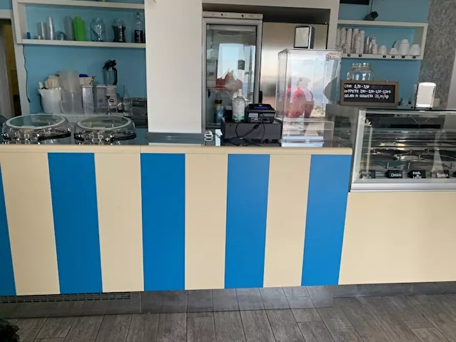 Immagine 19 di Attività commerciale in vendita  in via aurelia di ponente 48 a Cogoleto