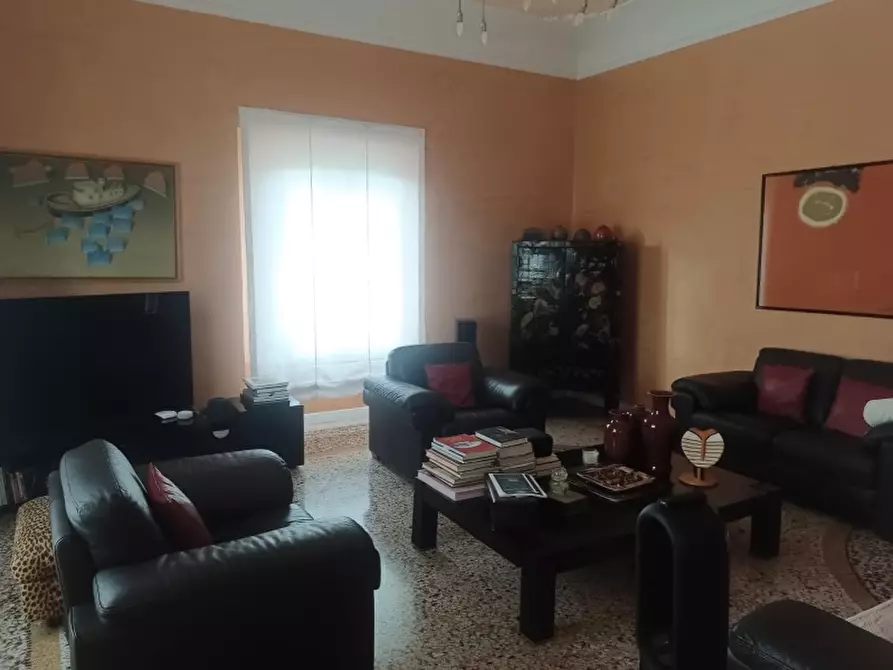 Immagine 13 di Appartamento in vendita  a Savona