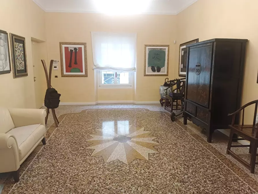 Immagine 14 di Appartamento in vendita  a Savona