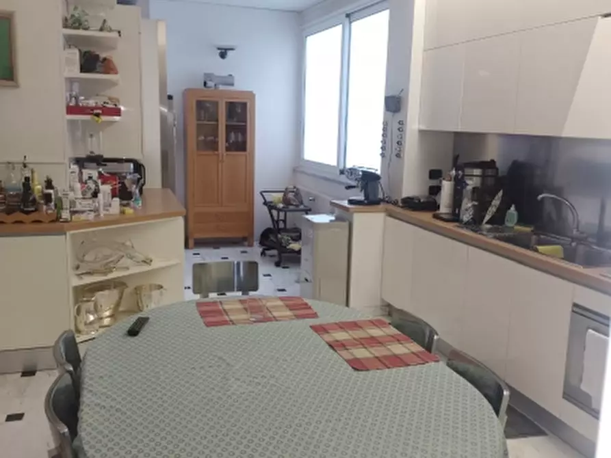 Immagine 16 di Appartamento in vendita  a Savona