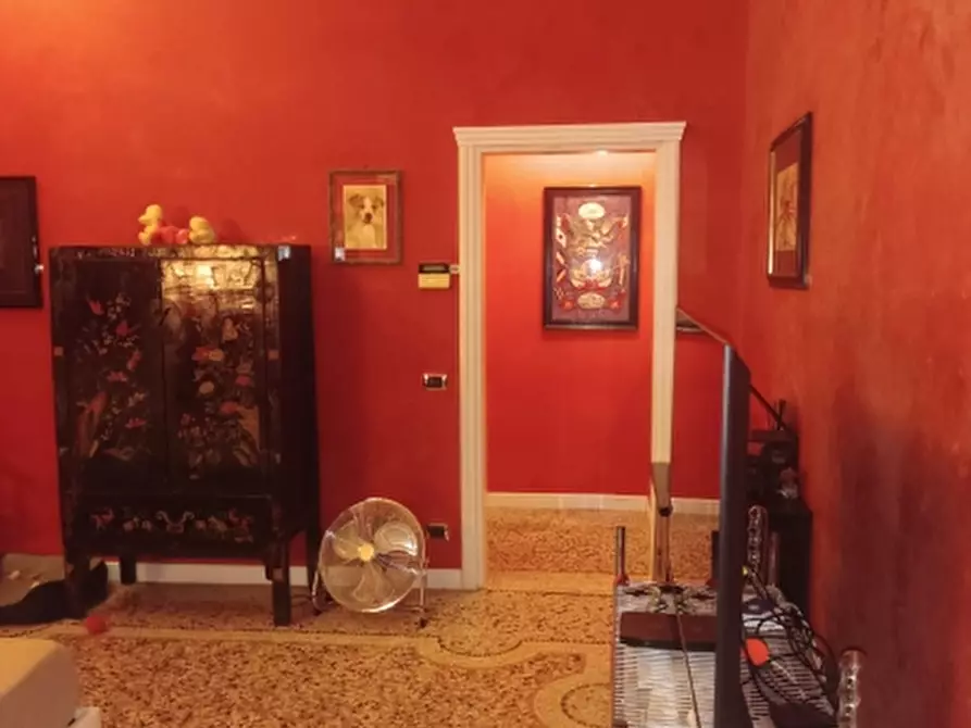 Immagine 11 di Appartamento in vendita  a Savona