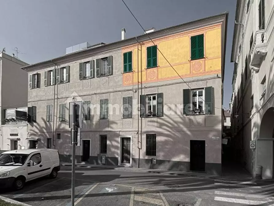 Immagine 2 di Appartamento in vendita  a Finale Ligure