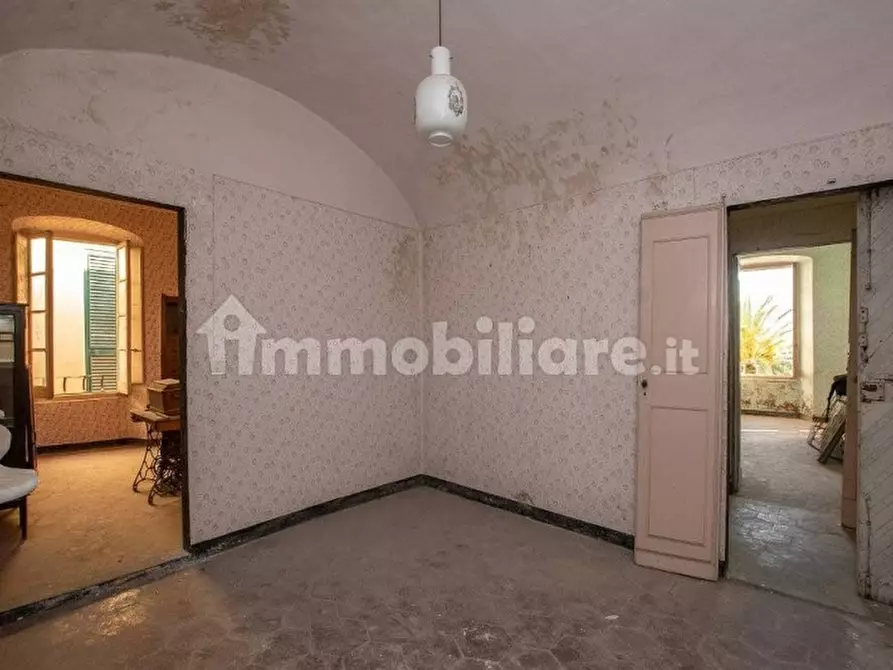 Immagine 13 di Appartamento in vendita  a Finale Ligure