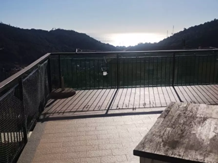 Immagine 2 di Appartamento in vendita  a Varazze