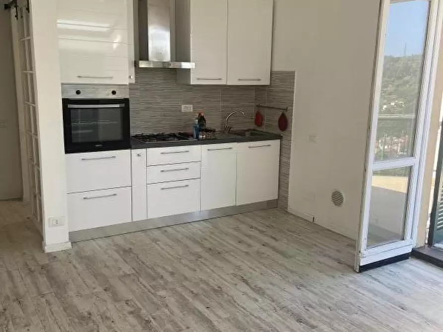 Immagine 6 di Appartamento in vendita  a Varazze