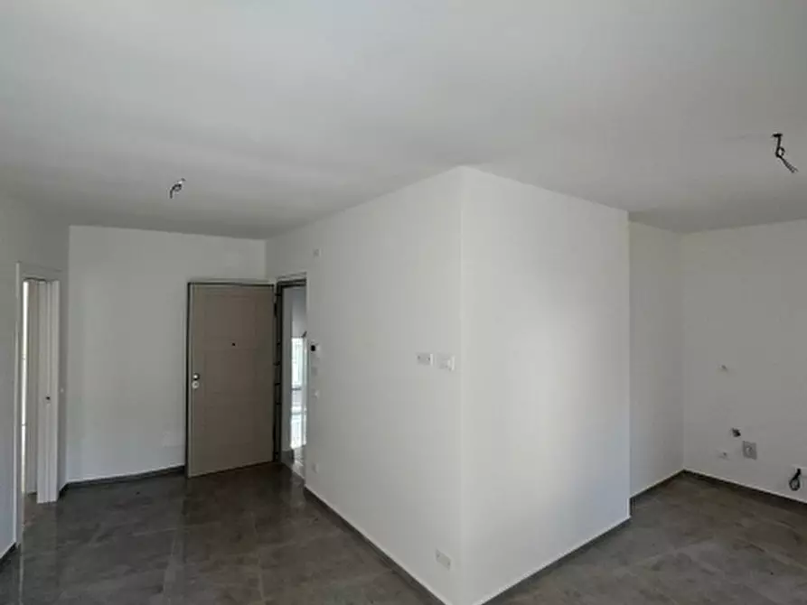 Immagine 11 di Appartamento in vendita  a Varazze