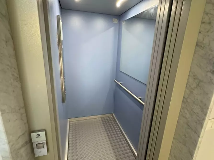 Immagine 22 di Appartamento in vendita  a Varazze