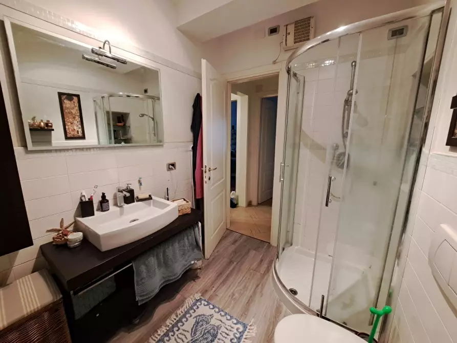 Immagine 2 di Appartamento in vendita  a Celle Ligure