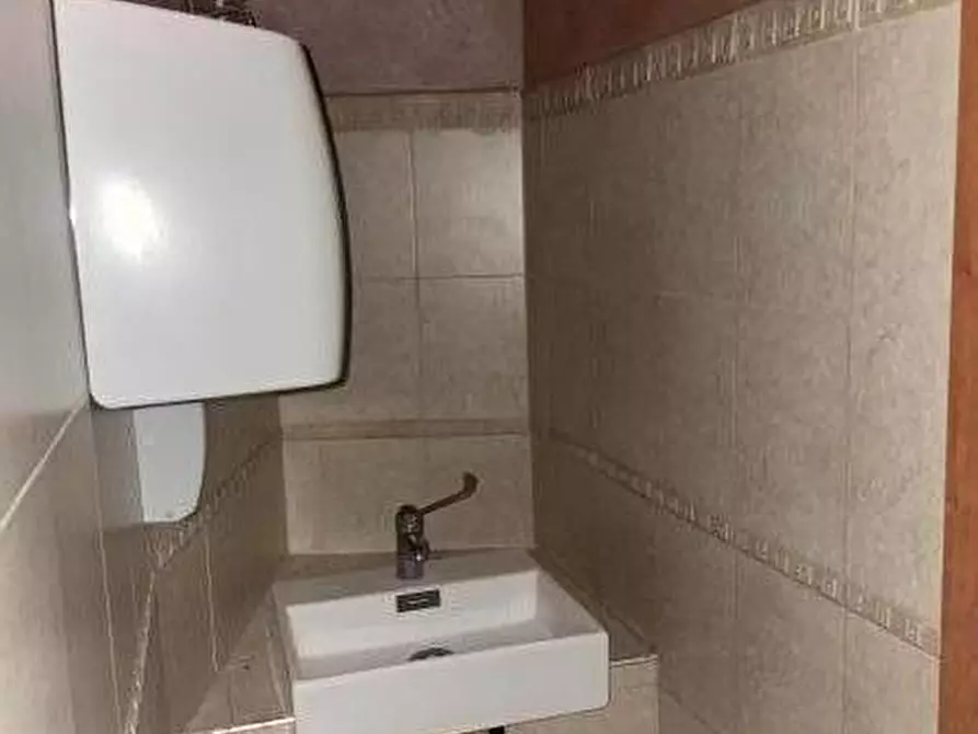 Immagine 21 di Bar / Ristorante in affitto  a Varazze