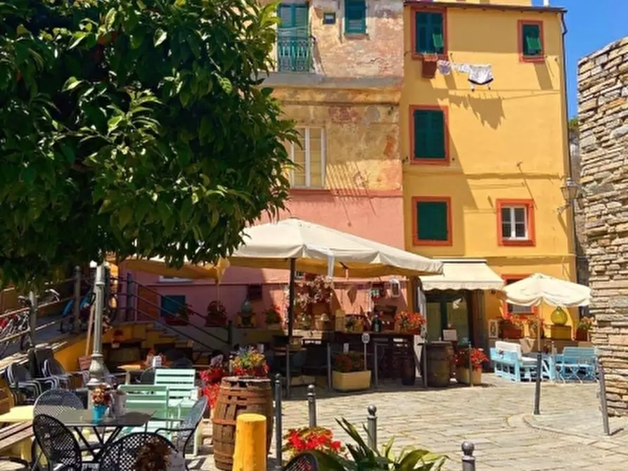 Immagine 1 di Bar / Ristorante in affitto  a Varazze