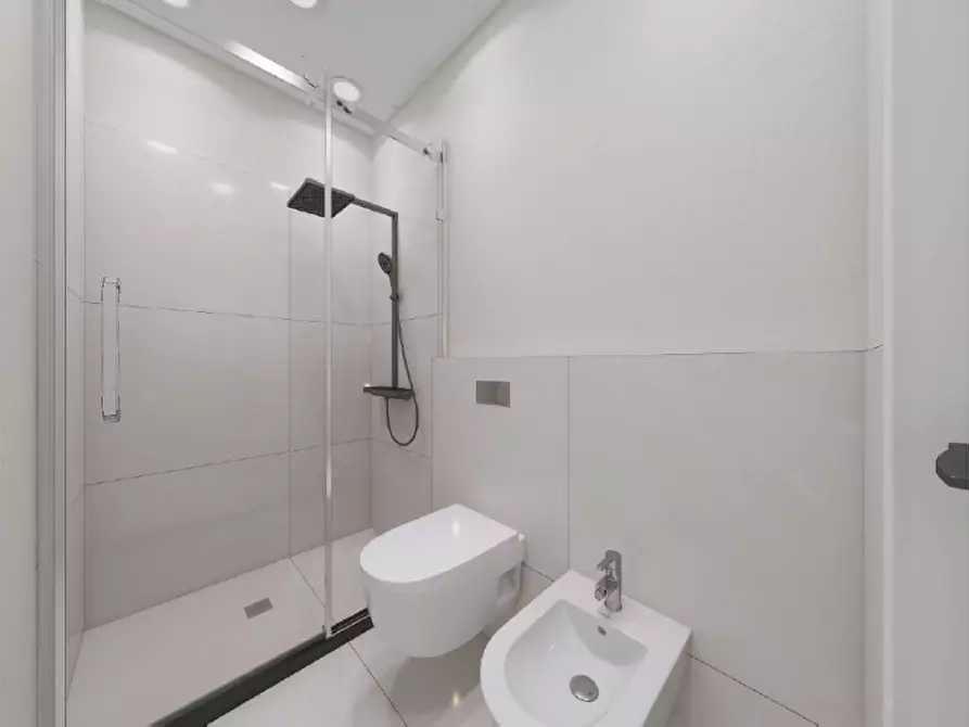 Immagine 9 di Appartamento in vendita  a Varazze