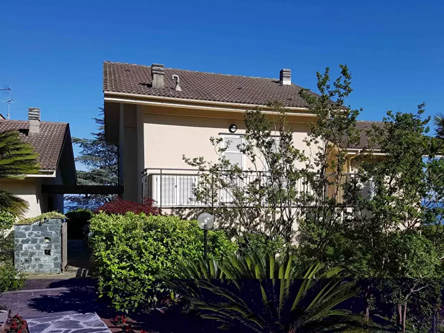 Immagine 3 di Appartamento in vendita  in via castagna 25/1 a Varazze