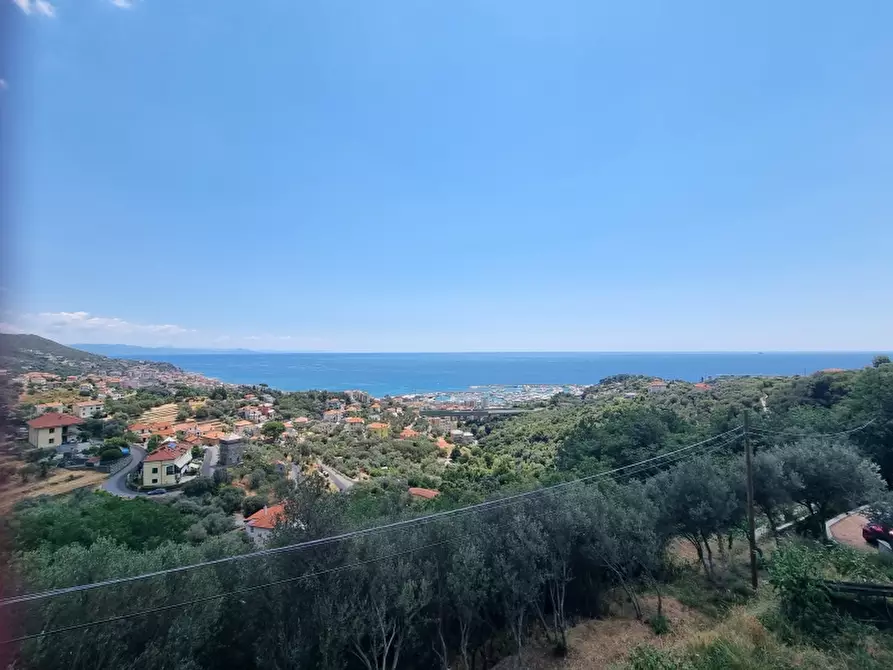 Immagine 3 di Appartamento in vendita  in via castagna 25/1 a Varazze