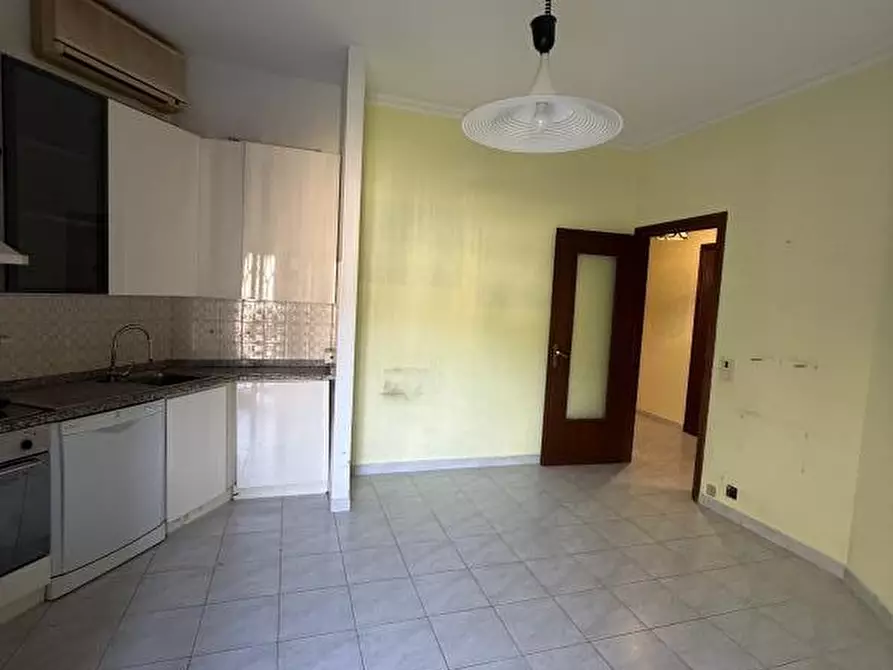 Immagine 10 di Appartamento in vendita  a Varazze