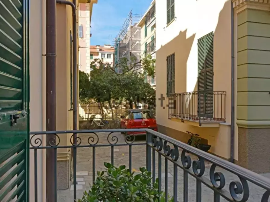 Immagine 11 di Appartamento in vendita  in Via Santa Caterina 41 a Varazze