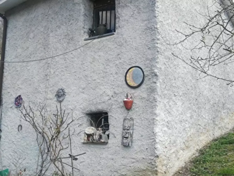 Immagine 2 di Terreno agricolo in vendita  in via Pero a Varazze