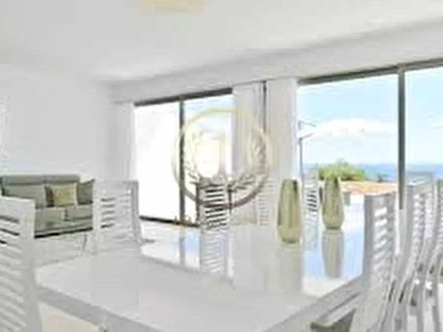 Immagine 8 di Appartamento in vendita  a Celle Ligure