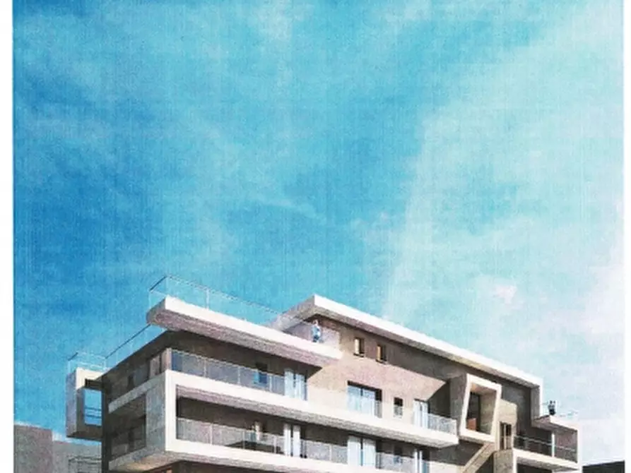Immagine 1 di Appartamento in vendita  a Varazze