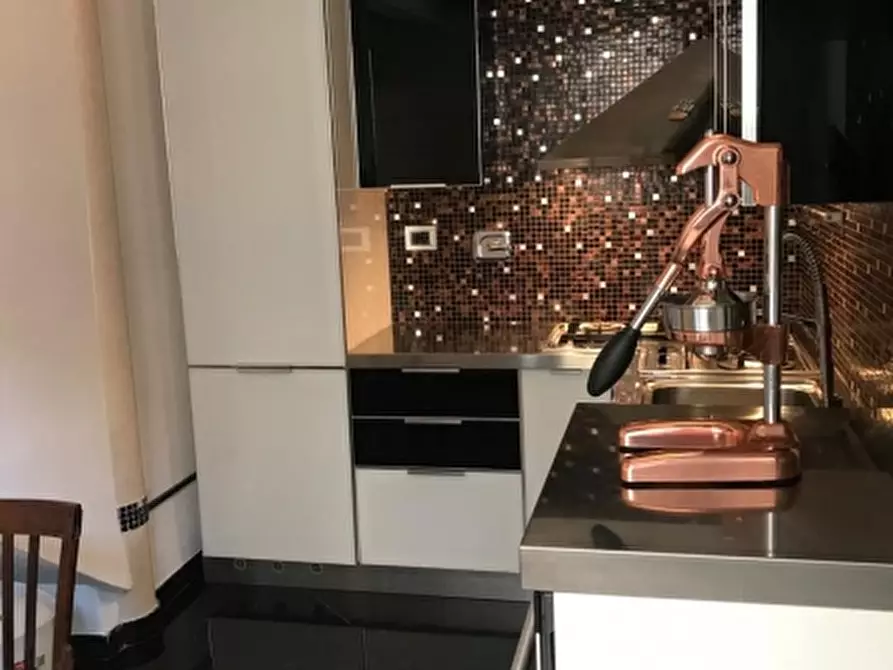 Immagine 6 di Appartamento in vendita  a Varazze