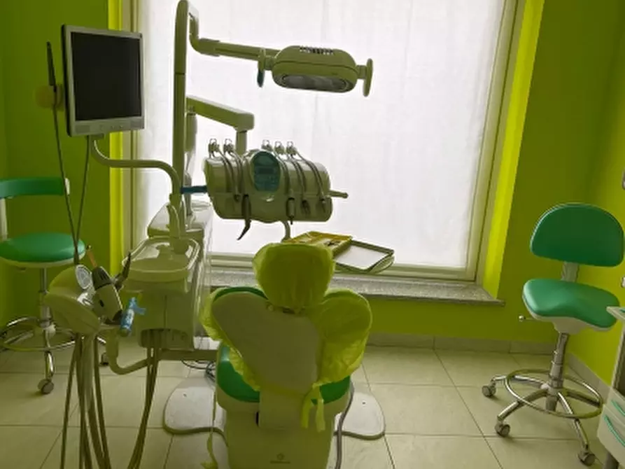 Immagine 5 di Ufficio in vendita  in Via Giovanni Pergolesi a Asti