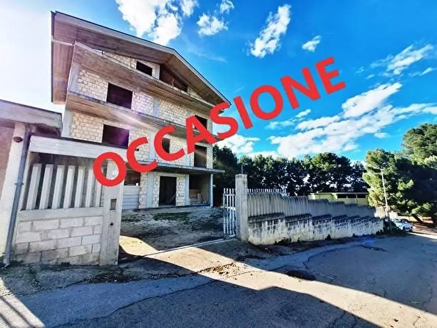 Immagine 1 di Villa in vendita  in Via Colle Portone 18 a Montesilvano