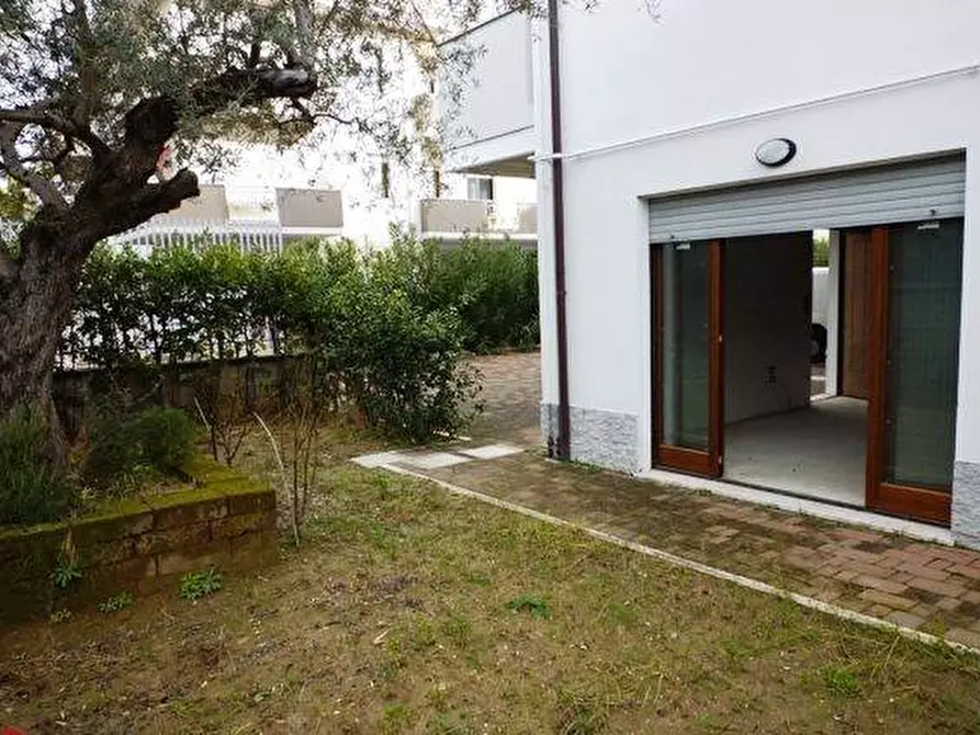 Immagine 1 di Appartamento in vendita  in Via di Sotto 100 a Pescara