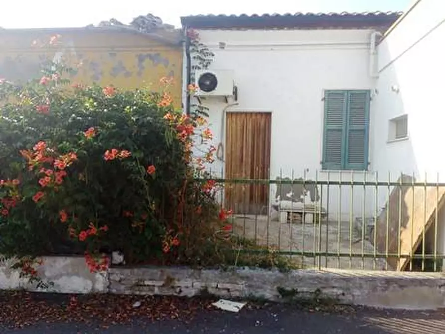 Immagine 1 di Villa in vendita  in Via Sacco 77 a Pescara