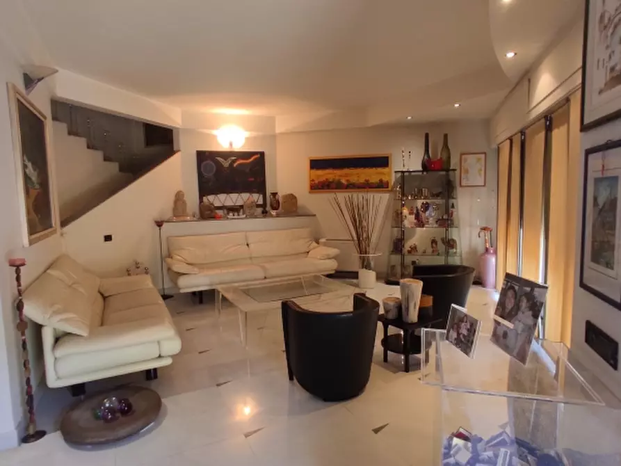 Immagine 3 di Appartamento in vendita  a Bari