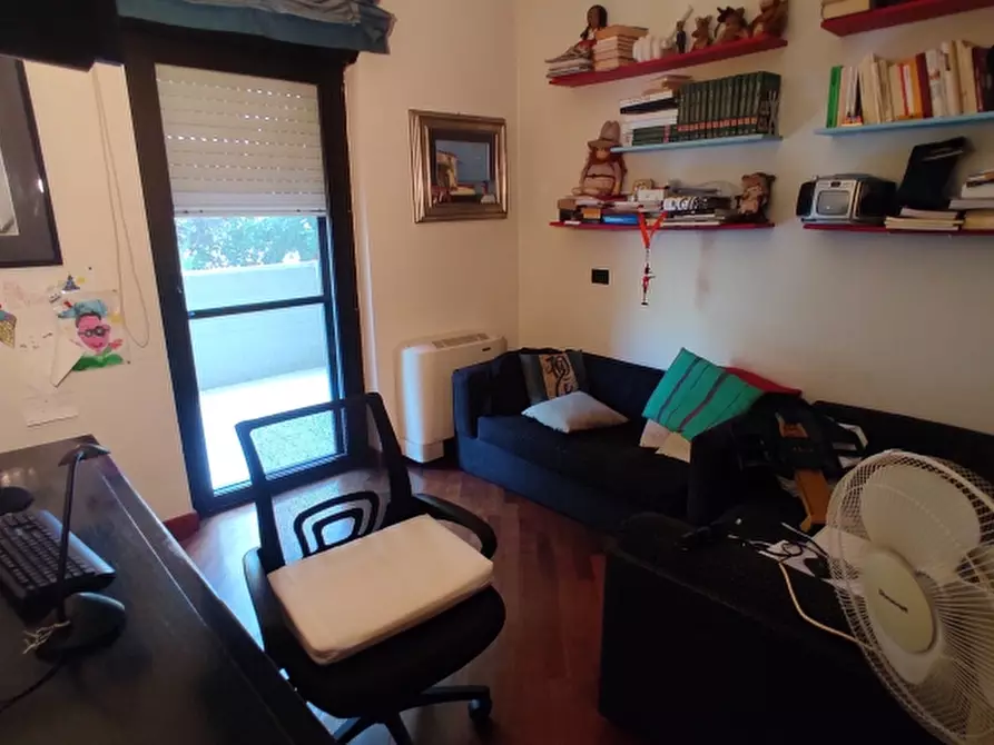 Immagine 14 di Appartamento in vendita  a Bari