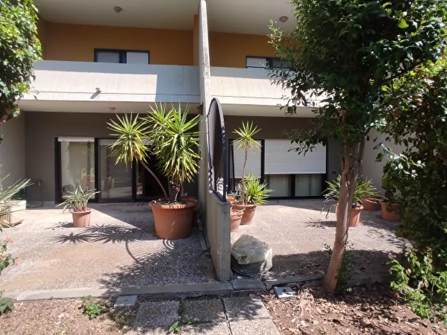 Immagine 17 di Appartamento in vendita  a Bari