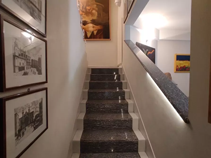 Immagine 8 di Appartamento in vendita  a Bari