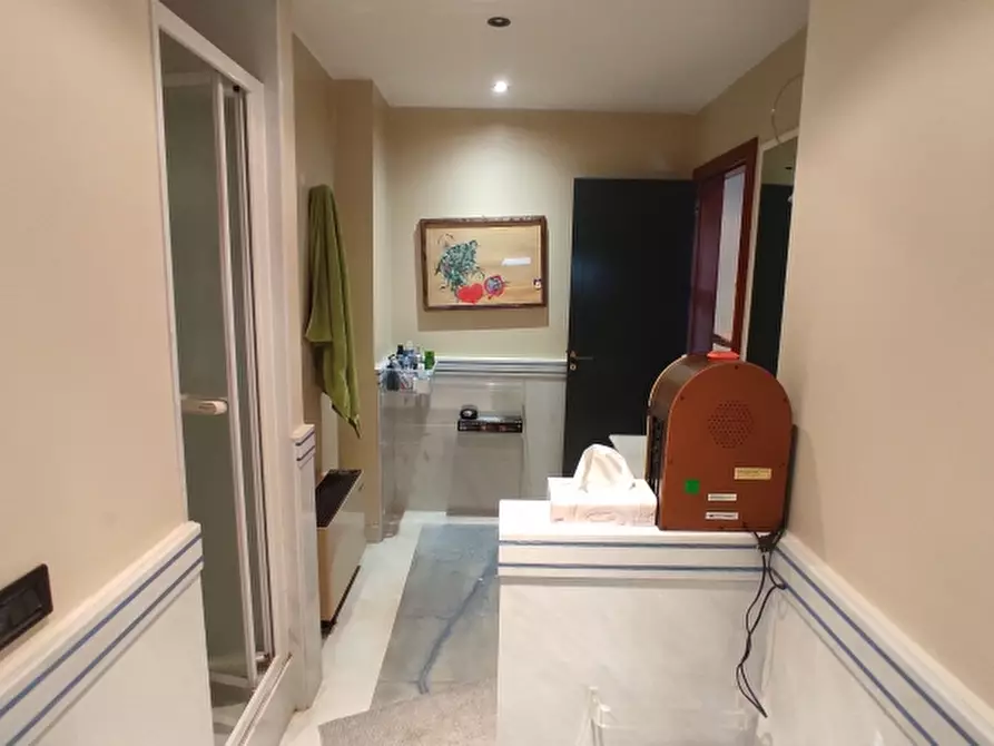 Immagine 9 di Appartamento in vendita  a Bari