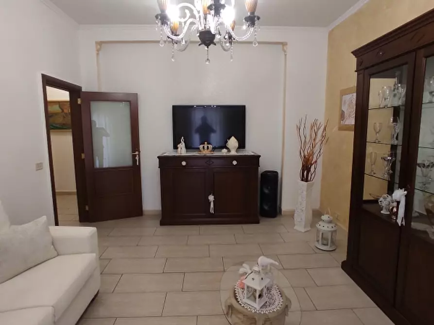 Immagine 2 di Appartamento in vendita  in Via Francesco Crispi 189 a Bari