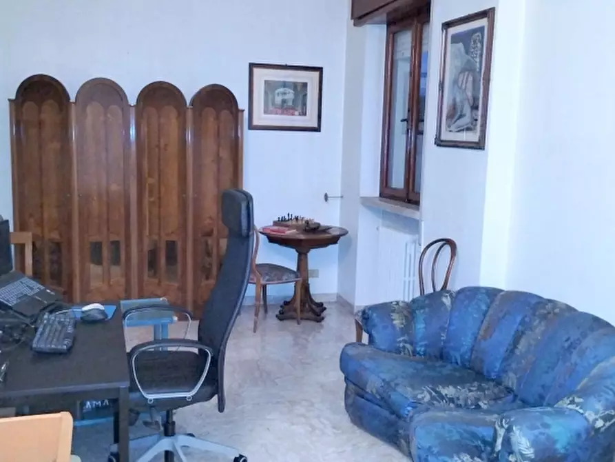 Immagine 10 di Appartamento in vendita  a Bari