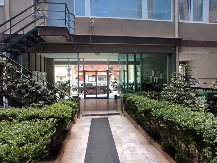 Immagine 4 di Appartamento in vendita  a Bari