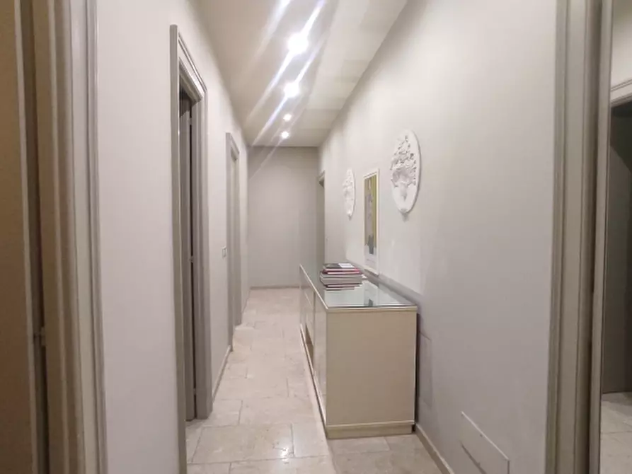 Immagine 11 di Appartamento in affitto  in Largo Nitti Valentini 3 a Bari