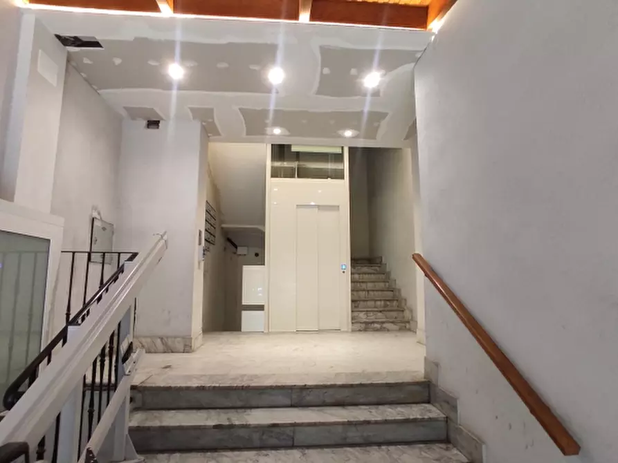 Immagine 19 di Appartamento in vendita  a Bari