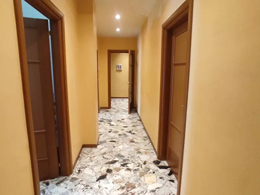 Immagine 6 di Appartamento in vendita  a Bari