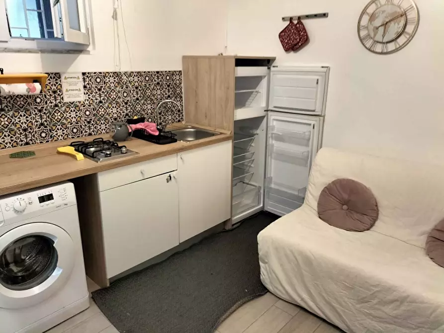 Immagine 6 di Monolocale in vendita  in Via Francescxo Crispi 214 a Bari