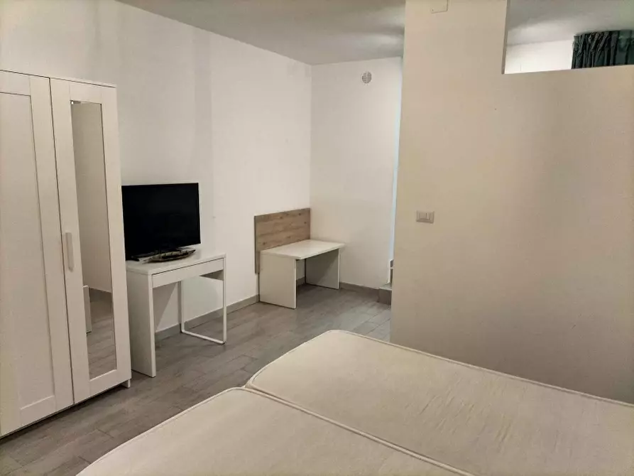 Immagine 11 di Monolocale in vendita  in Via Francescxo Crispi 214 a Bari