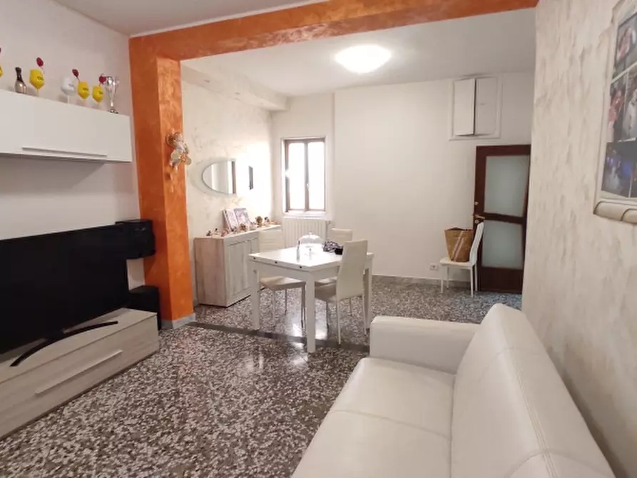 Immagine 2 di Appartamento in vendita  a Bari