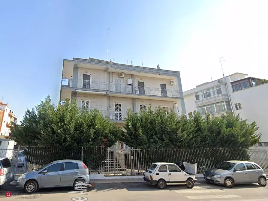 Immagine 1 di Appartamento in vendita  in Via L. Loquercio a Bari