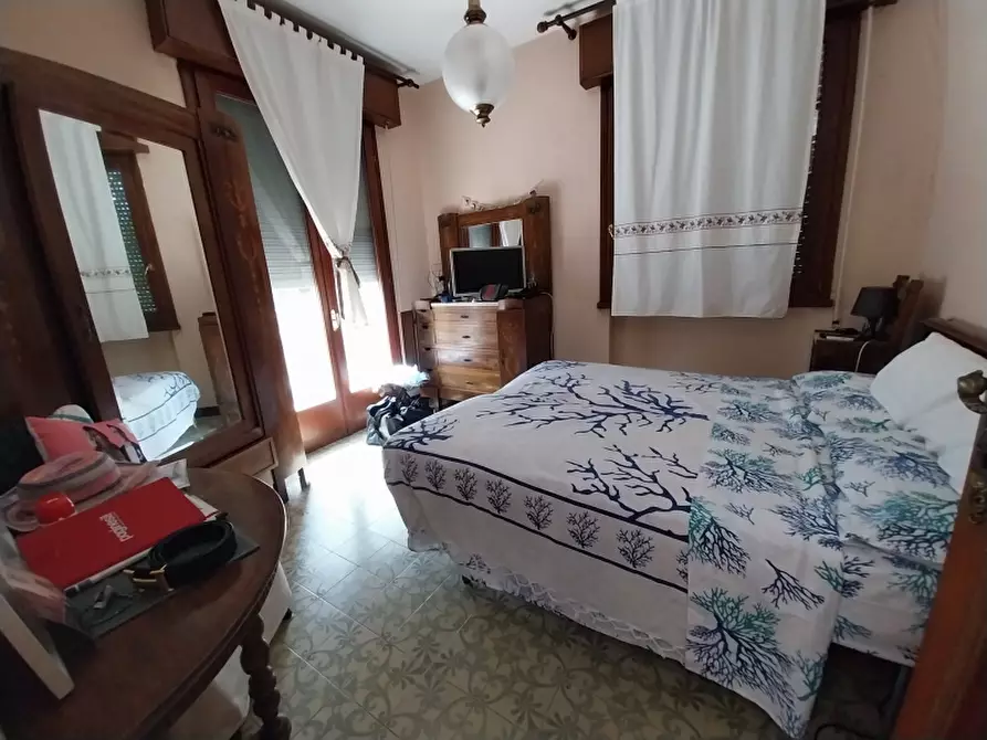 Immagine 13 di Appartamento in vendita  in Via Martiri di S.Anna a Pietrasanta