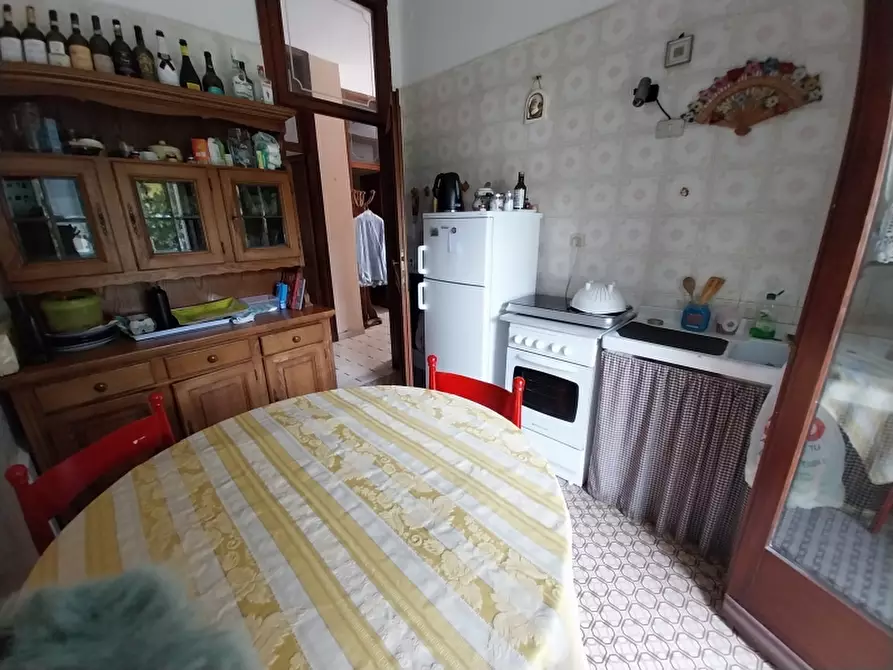 Immagine 4 di Appartamento in vendita  in Via Martiri di S.Anna a Pietrasanta