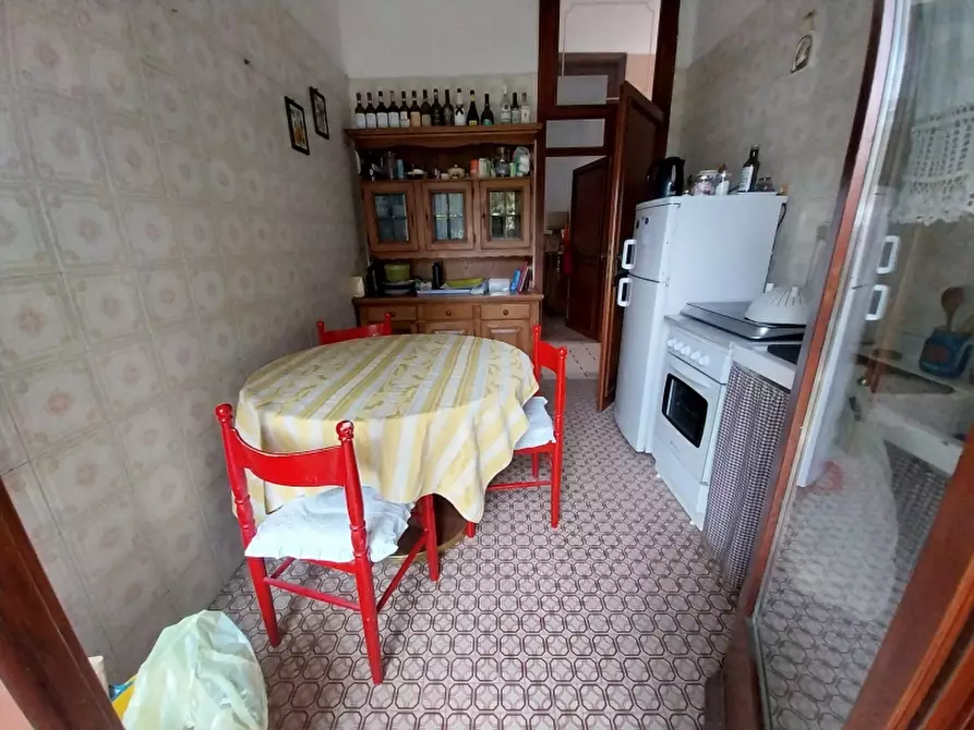 Immagine 5 di Appartamento in vendita  in Via Martiri di S.Anna a Pietrasanta