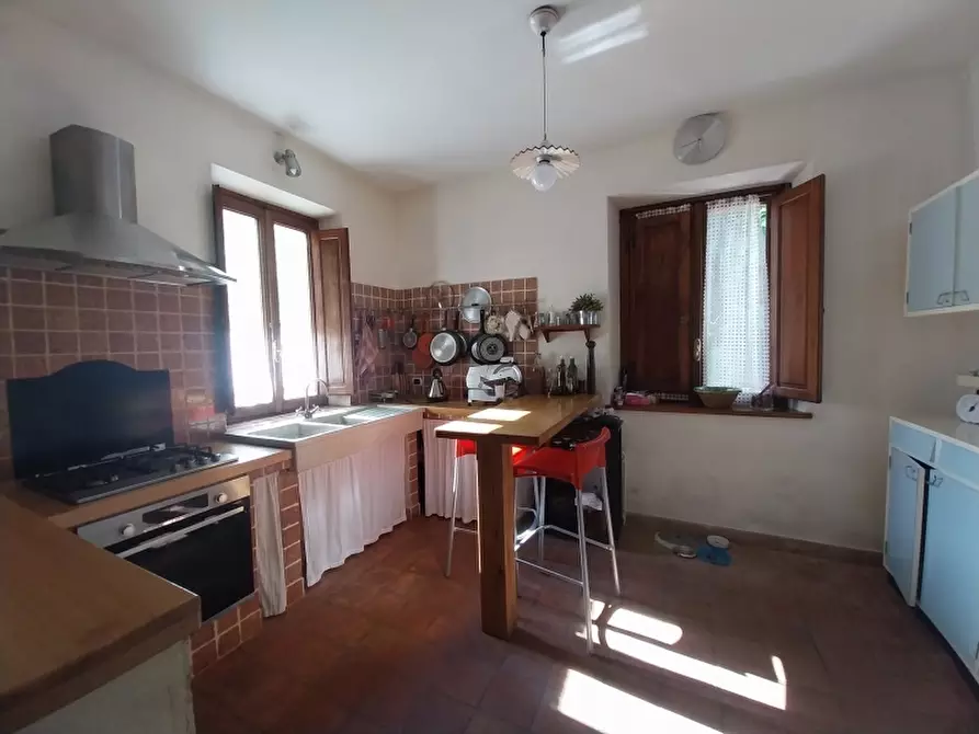 Immagine 11 di Casa semindipendente in vendita  in Via di Nocchi a Camaiore